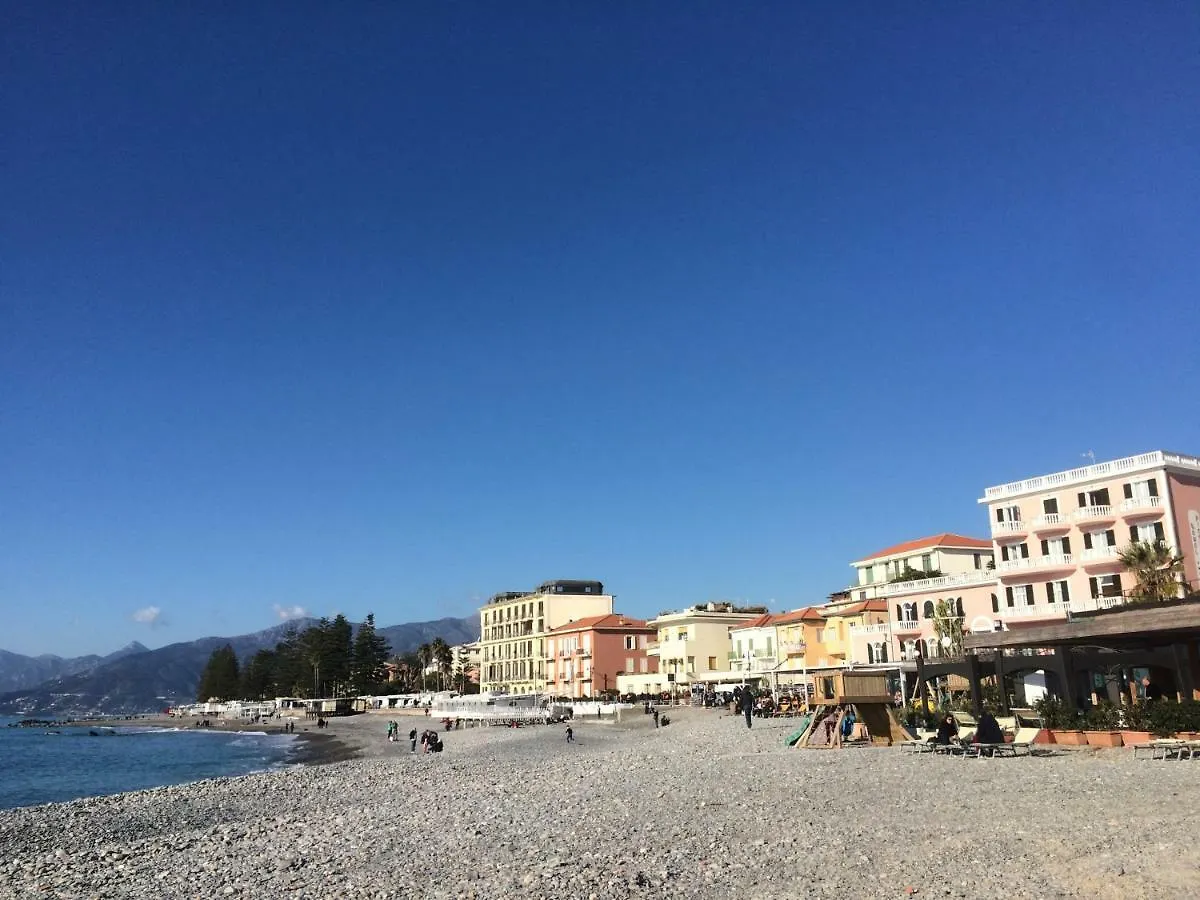 Casa Ginestra Mare Apartment Bordighera